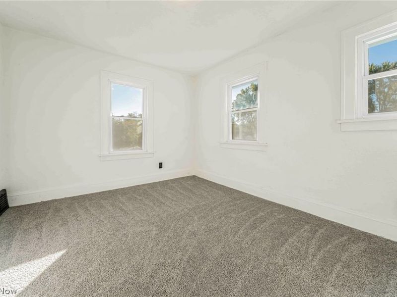 19401 Meredith Avenue, Euclid, OH 44119 Photo 21