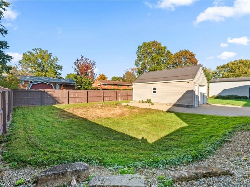 1427 E Broad, Louisville, OH 44641 Photo 31