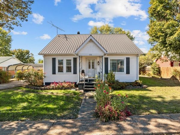 135 Main St , Mc Ewen, TN 37101