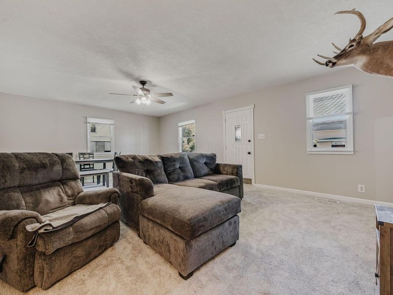 552 E Franklin Street , Circleville, OH 43113 Photo 5