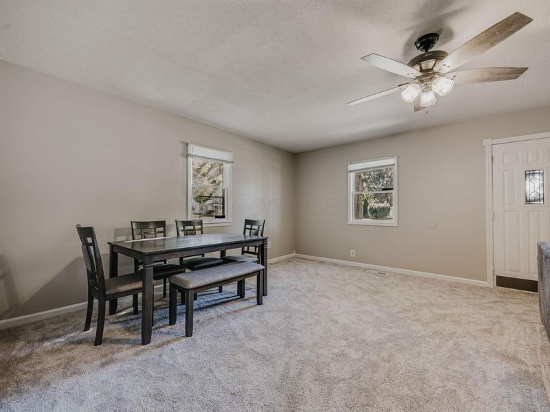 552 E Franklin Street , Circleville, OH 43113 Photo 9