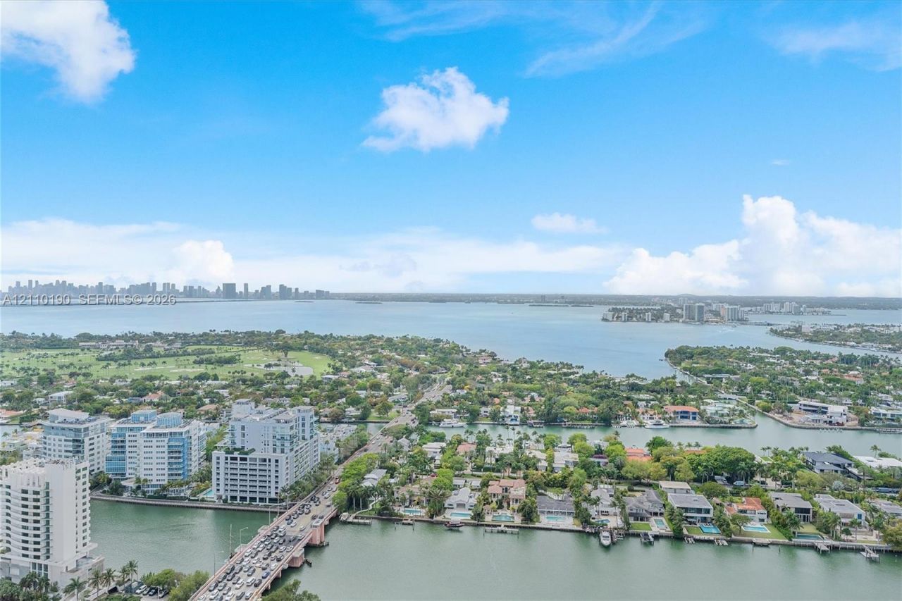 6365 Collins Ave , Unit 4307, Miami Beach, FL 33141 Photo