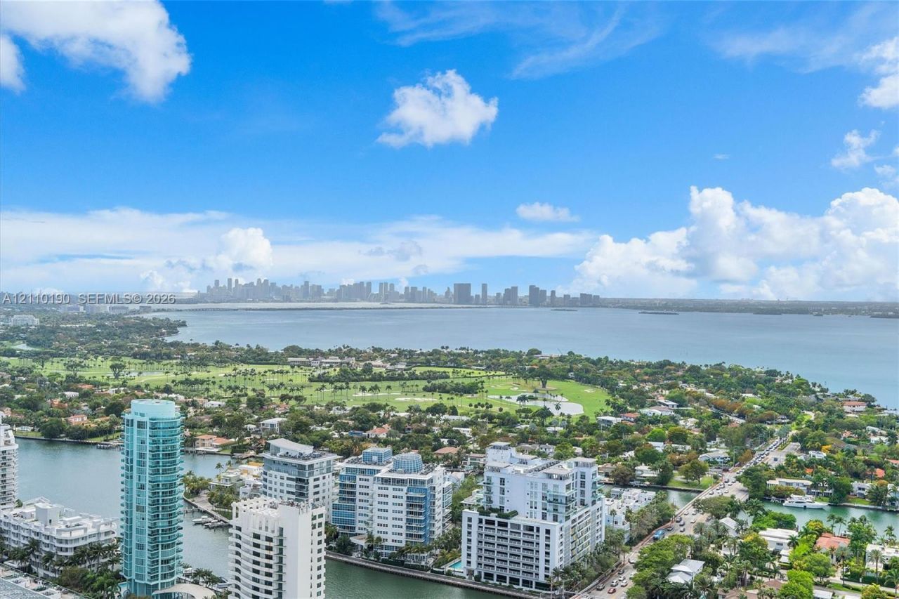 6365 Collins Ave , Unit 4307, Miami Beach, FL 33141 Photo