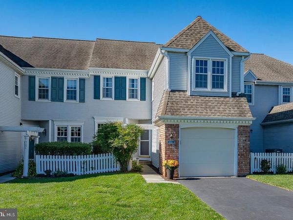 706 JACQUES CIRCLE , CHESTER SPRINGS, PA 19425