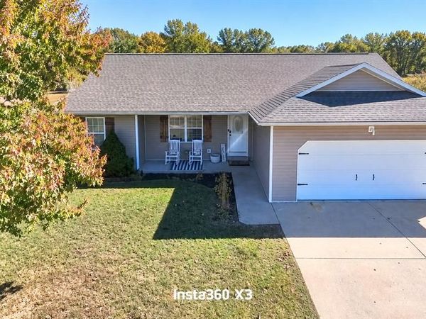 1704 Jon Street , West Plains, MO 65775