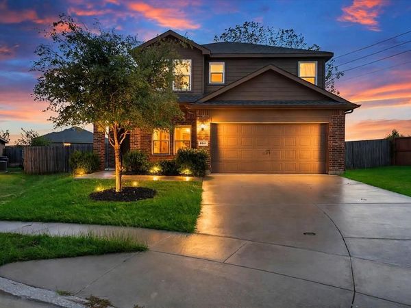 8641 Fawn Hill Court, Fort Worth, TX 76134