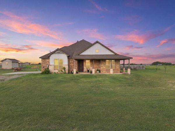 247 Hcr 4243, Hillsboro, TX 76645
