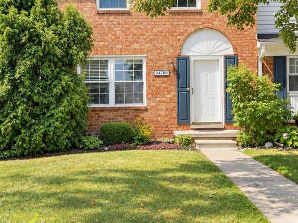 24768 Olde Orchard Street, Novi, Mi 48375