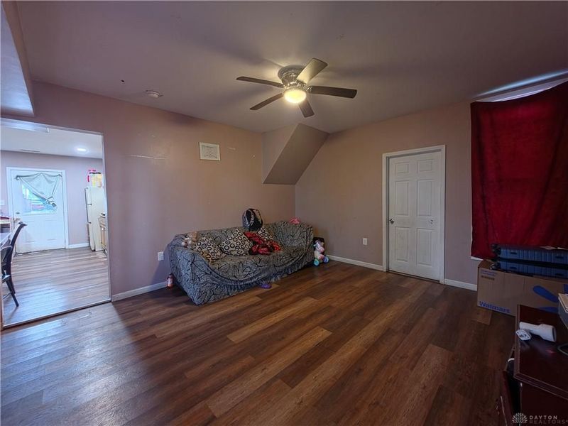 633 W Columbia Street, Springfield, OH 45504 Photo 5