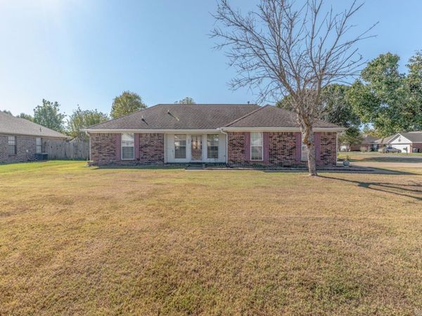 236 Amy Cir , Marion, AR 72364