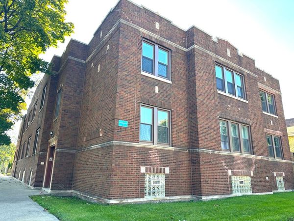 6706 S Wood Street, Unit 1A, Chicago, IL 60636