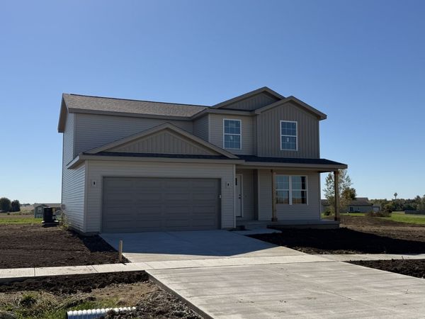 505 Travis Drive , Carlock, IL 61725