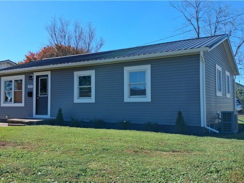317 S King Street, West Lafayette, OH 43845 Photo 3