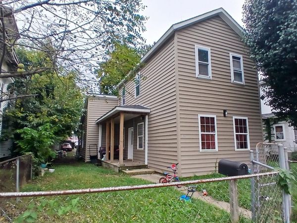 633 W Columbia Street , Springfield, OH 45504
