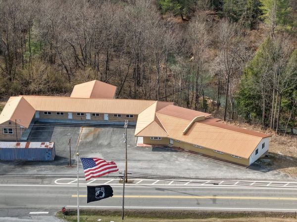 8203 Morgan County Hwy, Sunbright, TN 37872