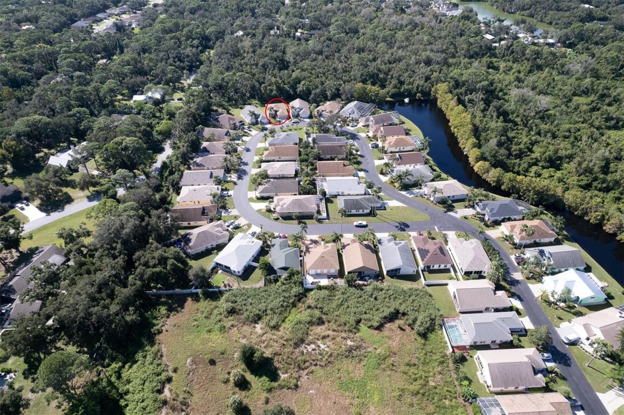 4429 Edinbridge Circle , Unit 35, Sarasota, FL 34235 Photo