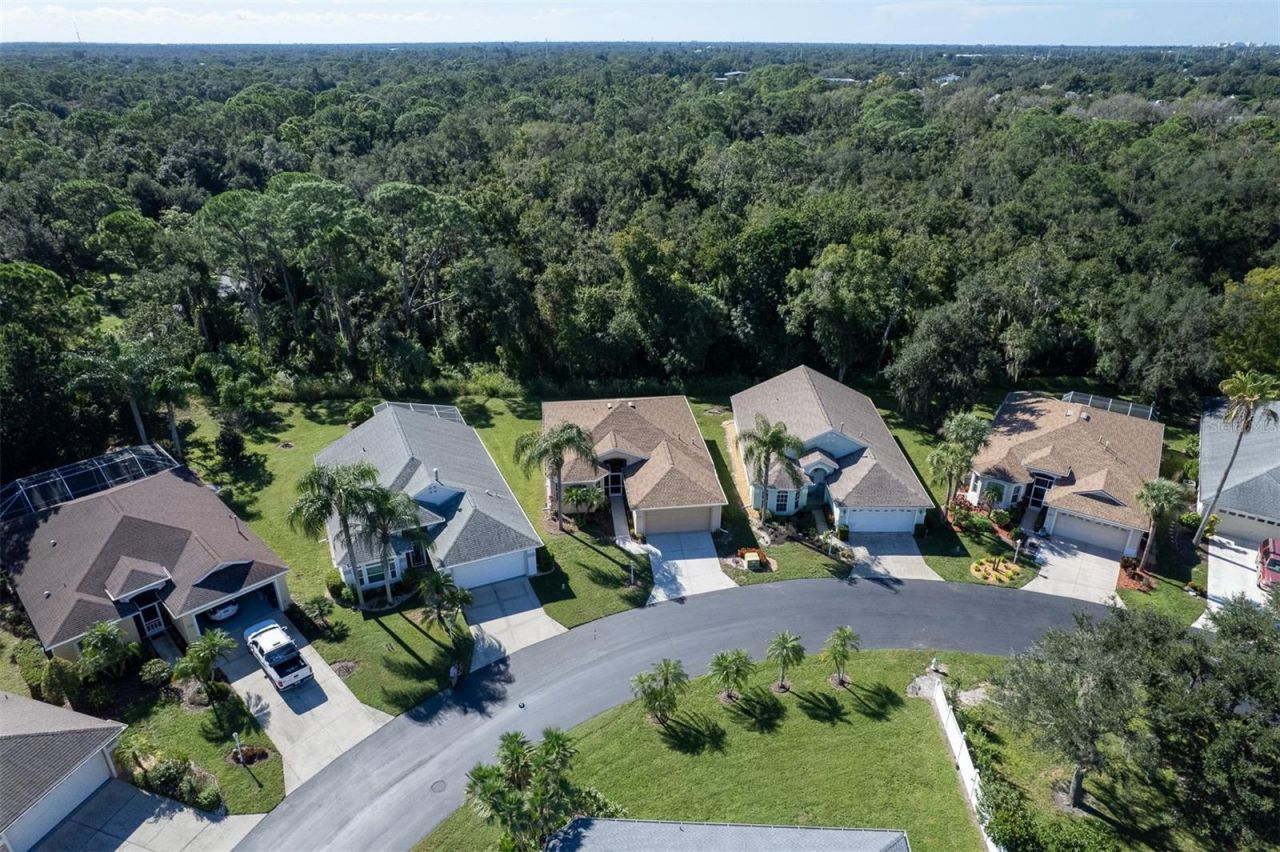 4429 Edinbridge Circle , Unit 35, Sarasota, FL 34235 Photo