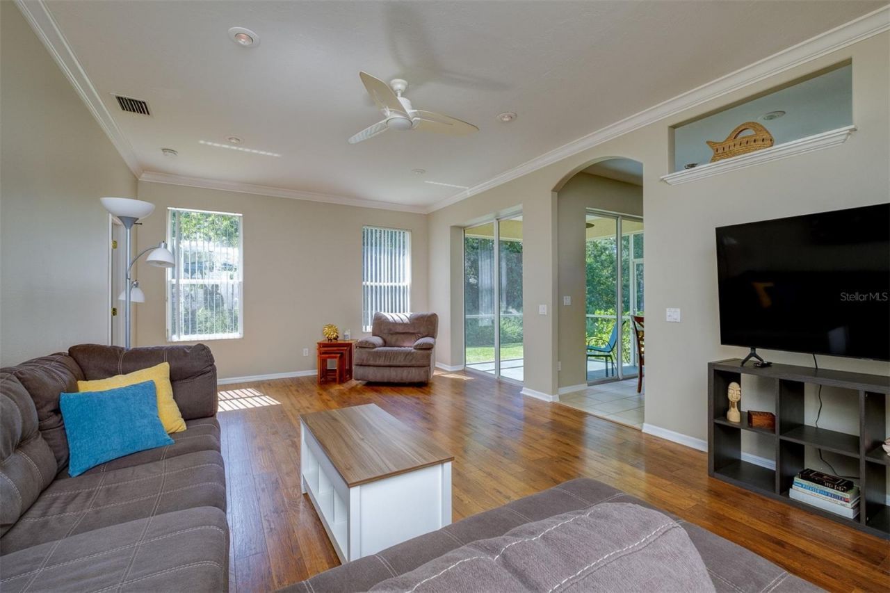 4429 Edinbridge Circle , Unit 35, Sarasota, FL 34235 Photo