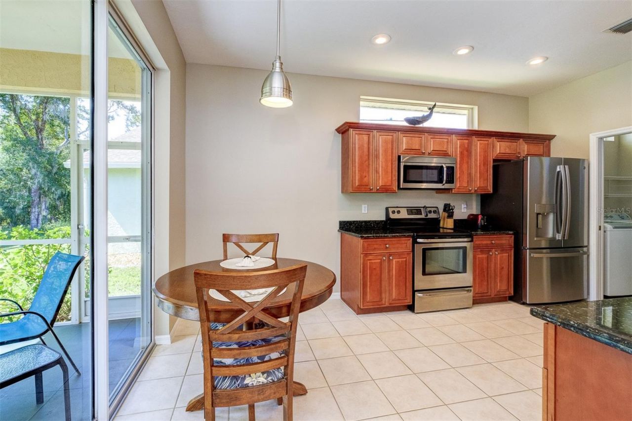 4429 Edinbridge Circle , Unit 35, Sarasota, FL 34235 Photo