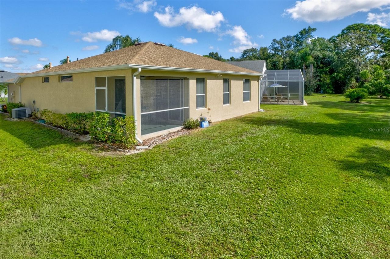 4429 Edinbridge Circle , Unit 35, Sarasota, FL 34235 Photo