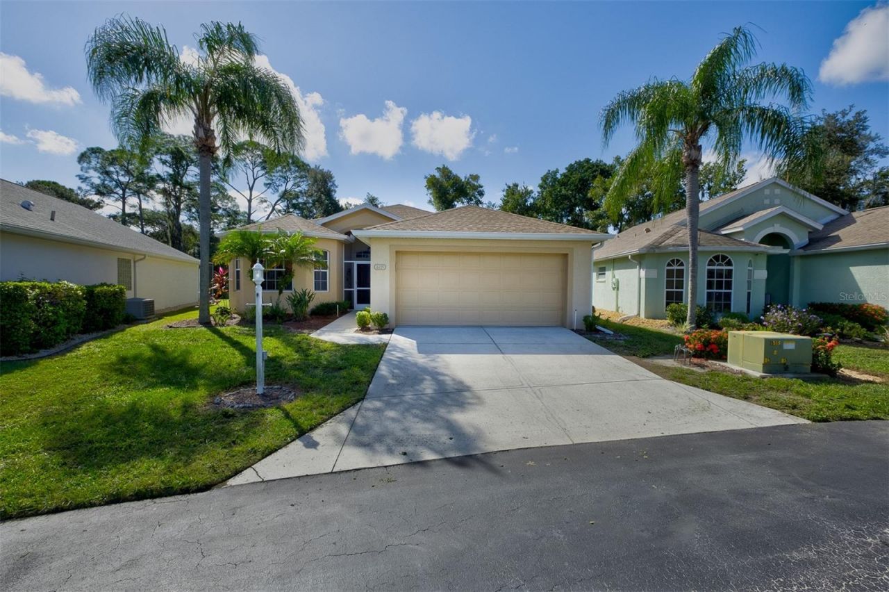 4429 Edinbridge Circle , Unit 35, Sarasota, FL 34235 Photo