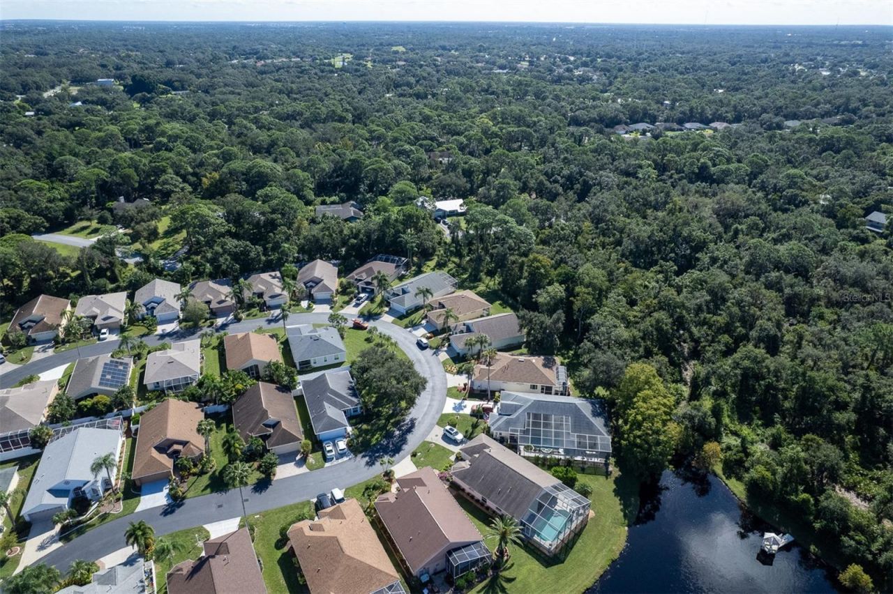 4429 Edinbridge Circle , Unit 35, Sarasota, FL 34235 Photo