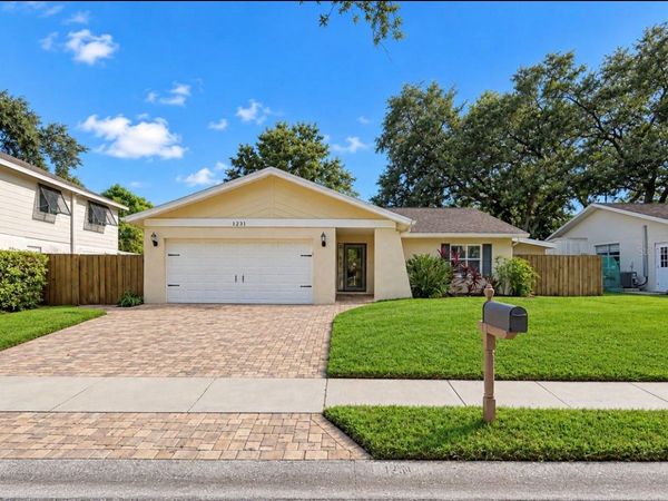 1231 ROSEWOOD STREET , LARGO, FL 33770
