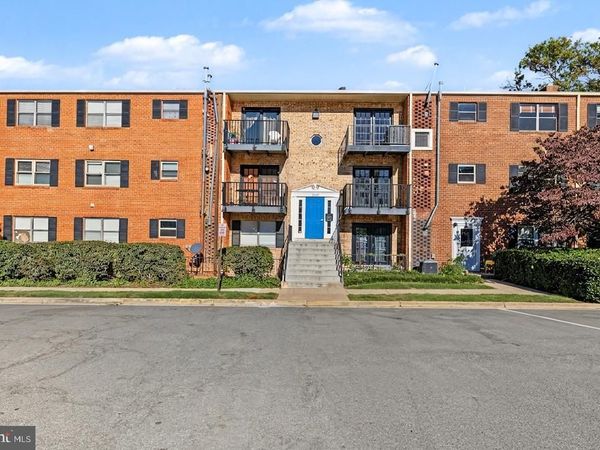 5915 MAYFLOWER COURT , Unit 204, ALEXANDRIA, VA 22312