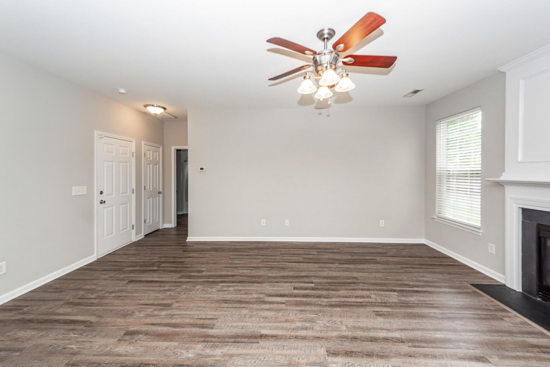 2424 Stadium Drive Photo 19