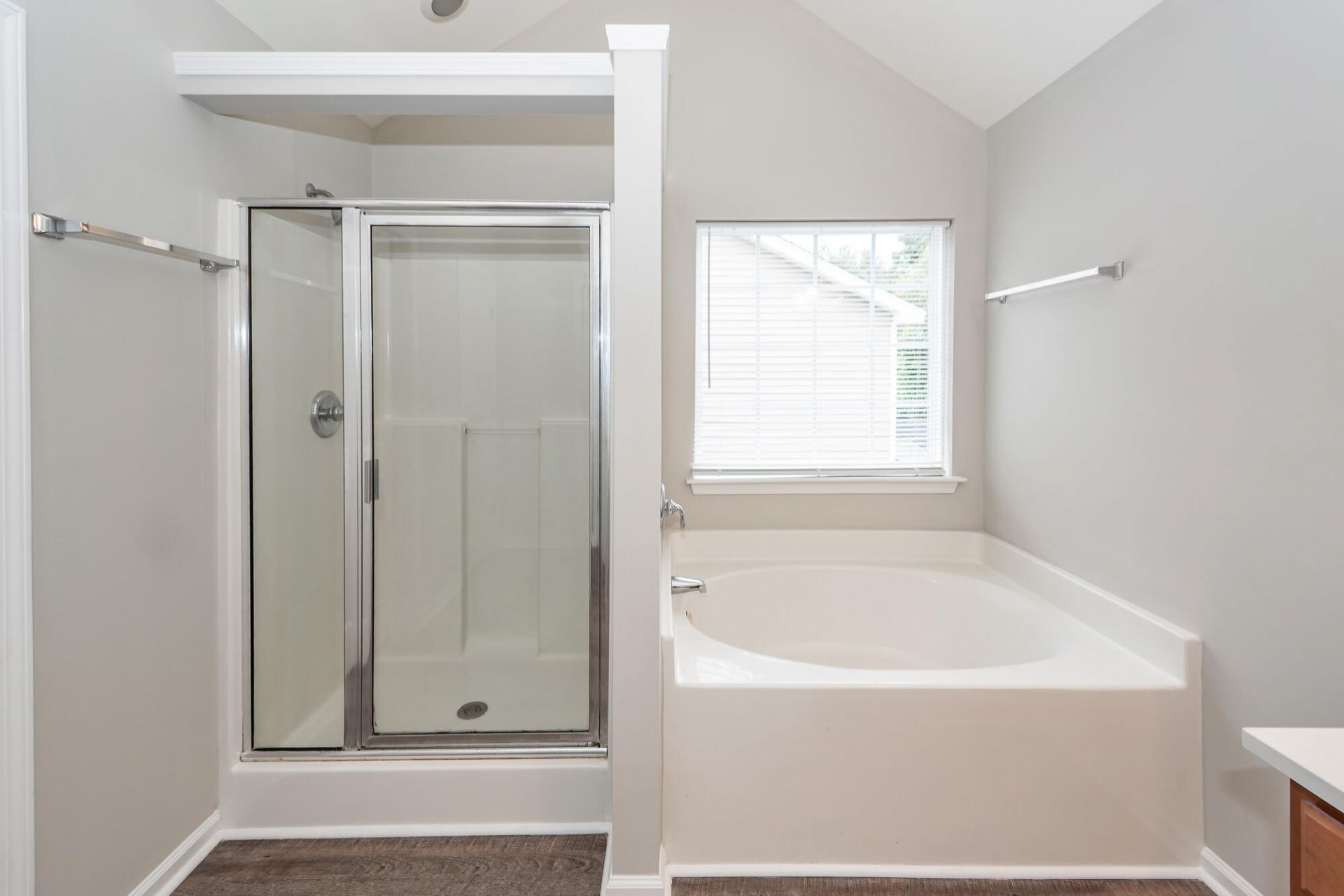 2424 Stadium Drive Photo 42