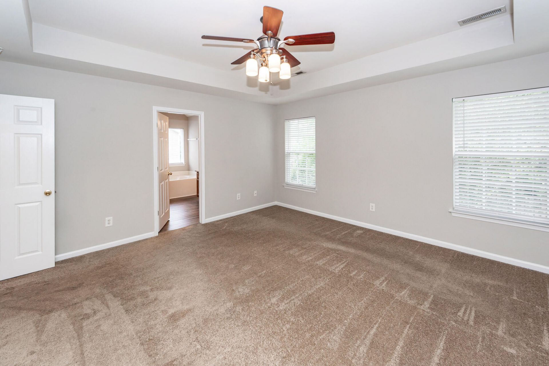 2424 Stadium Drive Photo 44