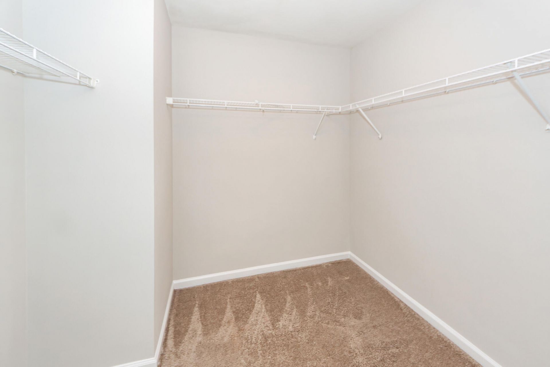 2424 Stadium Drive Photo 48