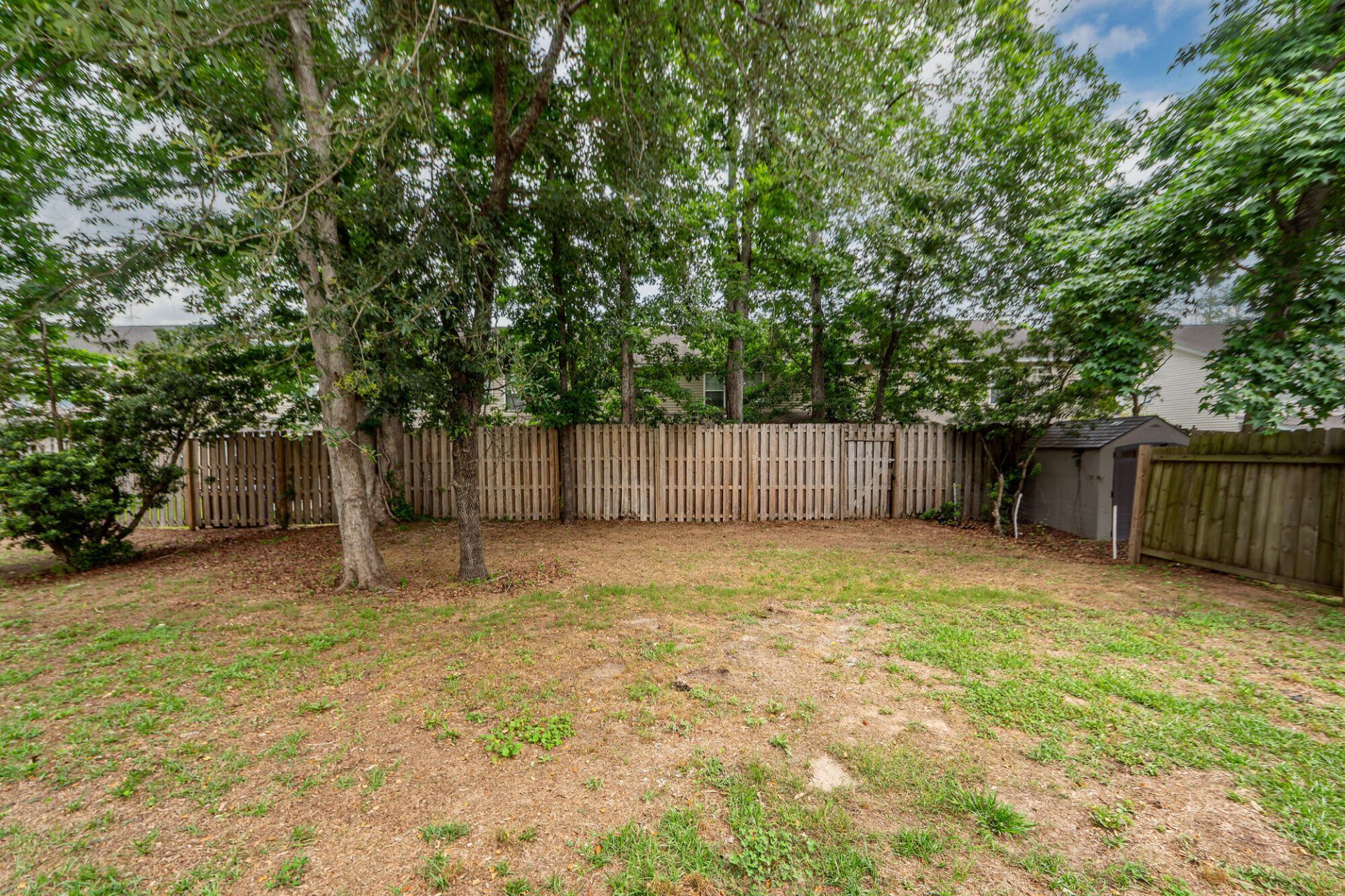 2424 Stadium Drive Photo 50