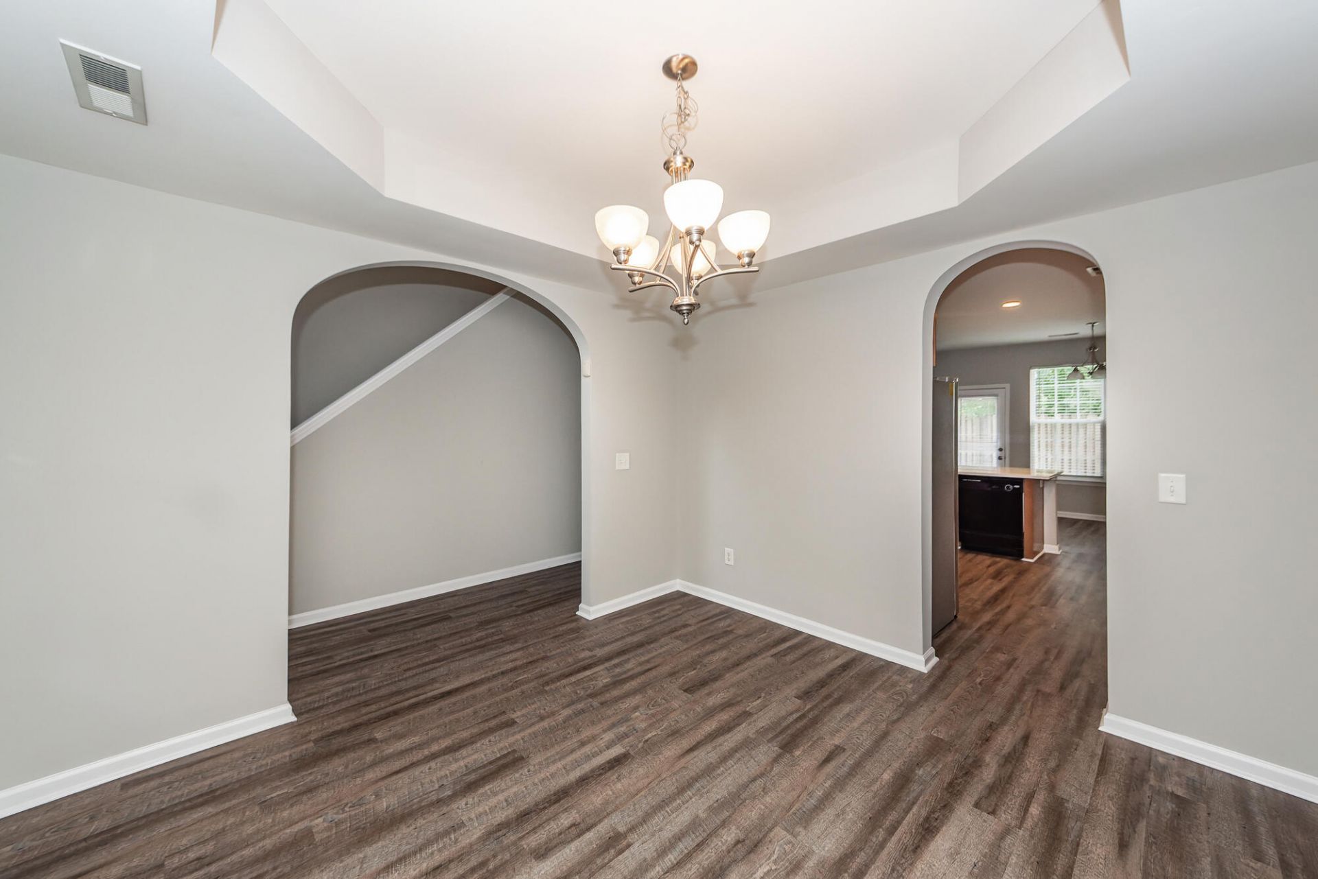 2424 Stadium Drive Photo 9