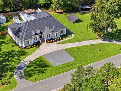 8667 Parkers Ferry Road, Adams Run, SC 29426