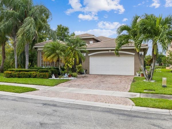 5521 ALBIN Drive, Greenacres, FL 33463