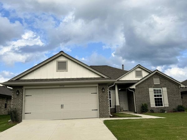 5930 Uselton Drive, Southaven, MS 38672