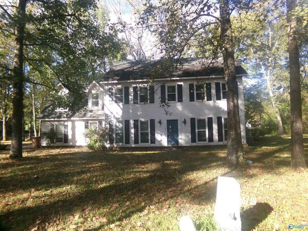104 Tanglewood Drive, Moulton, AL 35650