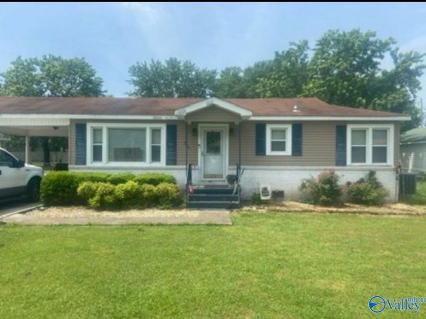 509 Nebraska Avenue, Stevenson, AL 35772