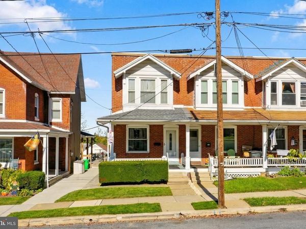 11 W BROAD STREET, SHILLINGTON, PA 19607