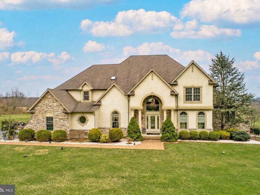 272 S Egg Road , Bath, PA 18014 Main Photo