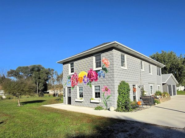 324 7th Street, LaPorte City, IA 50651