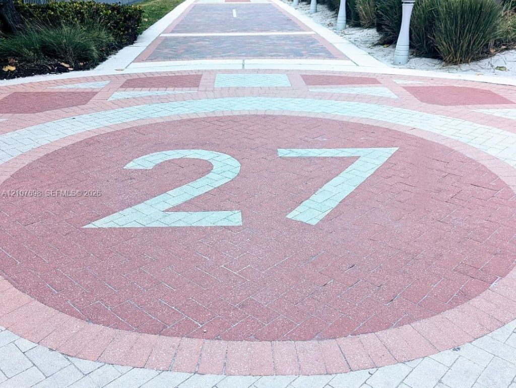 2655 Collins Ave, Unit 2306, Miami Beach, FL 33140 Photo