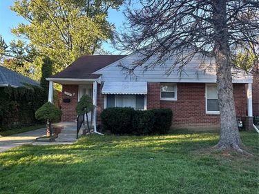22450 Ray Street , Detroit, Mi 48223