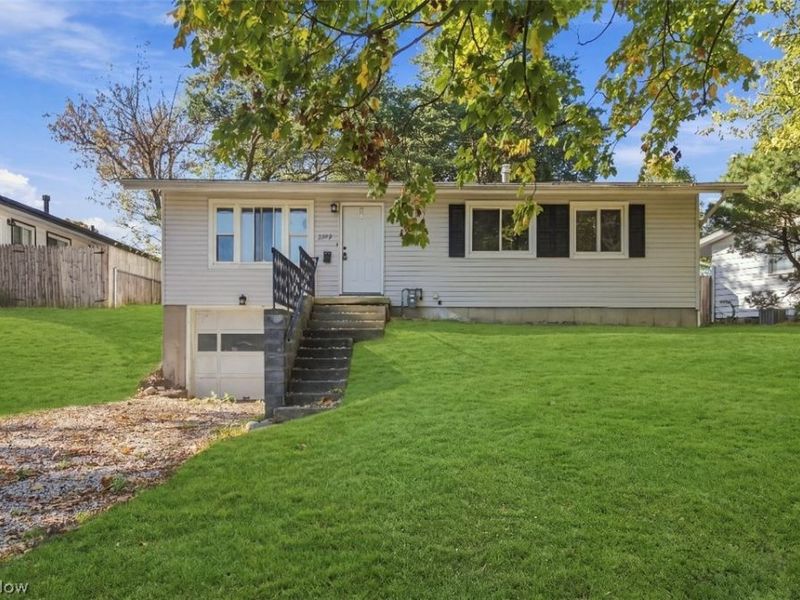 2205 Alden Avenue NW, Massillon, OH 44647 Photo 1