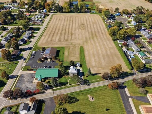 718 Tiffn St, Bucyrus, OH 44820