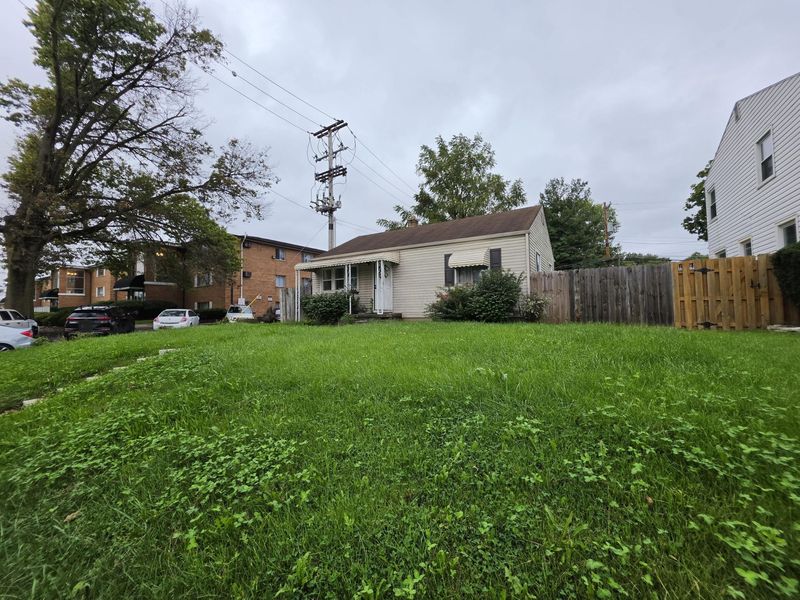 1103 S James Road, Columbus, OH 43227 Photo 2