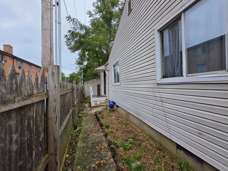 1103 S James Road, Columbus, OH 43227 Photo 21