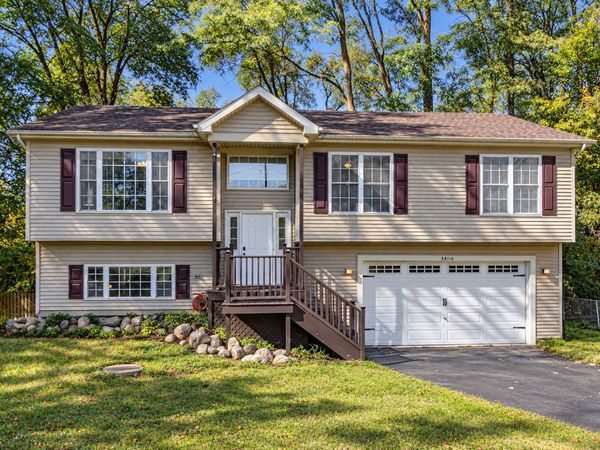 38114 N Dewey Street , Spring Grove, IL 60081