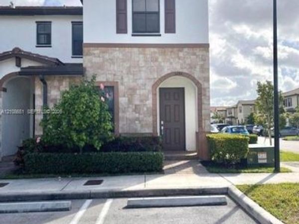 3288 W 106th Ter , Unit 3288, Hialeah, FL 33018